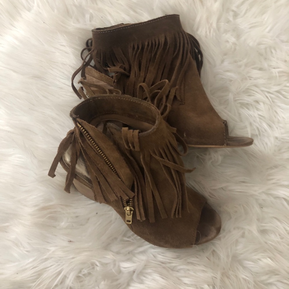 Carlos Santana open toe fringe booties…
